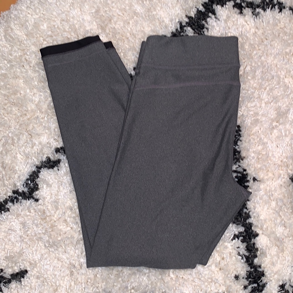 Grey under Armour leggings